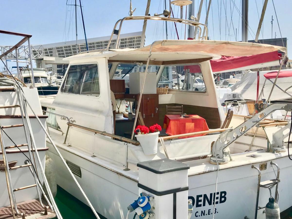 Boat Yacht Barcelona Hotell Sant Adria de Besos Eksteriør bilde