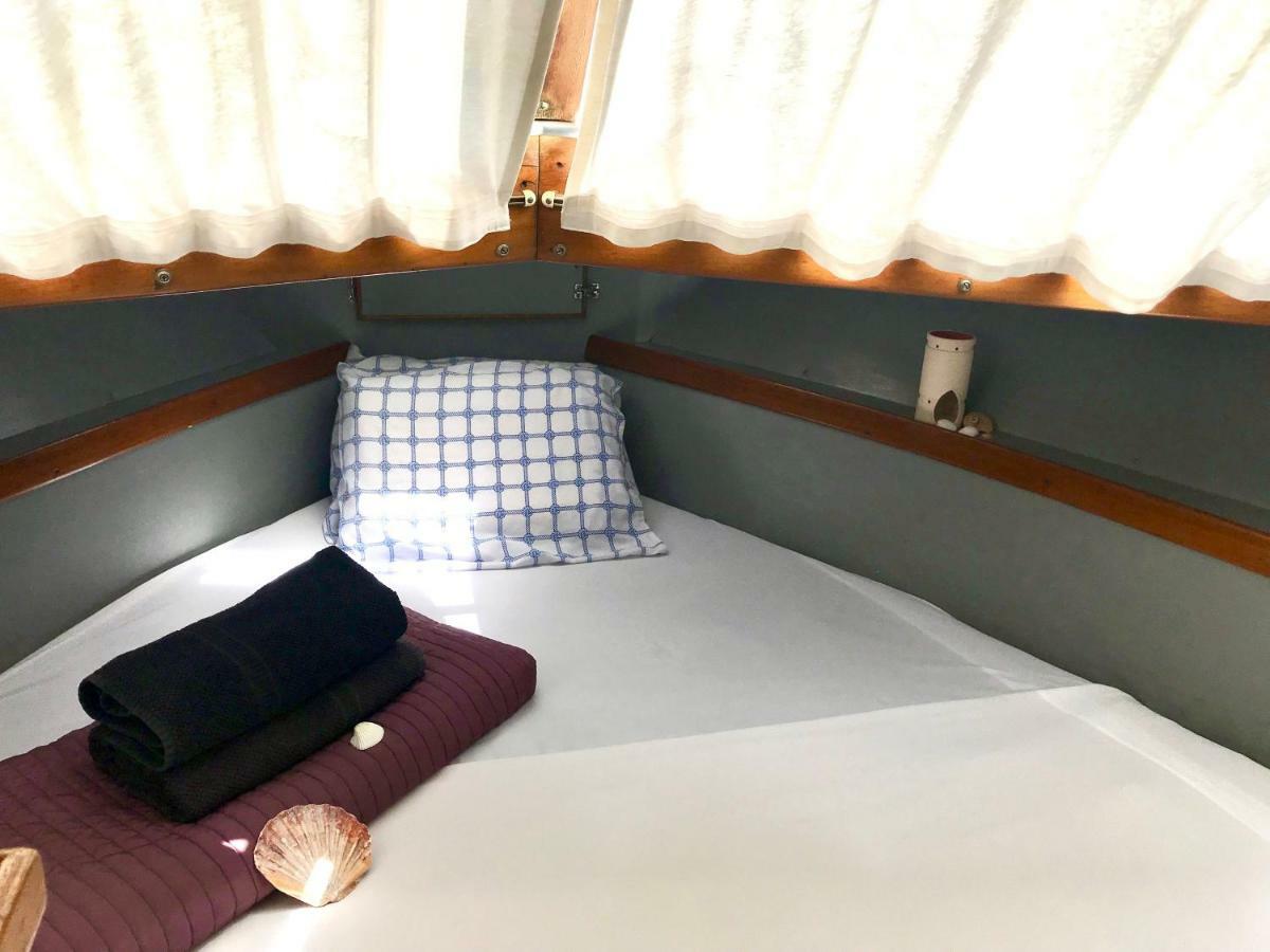 Boat Yacht Barcelona Hotell Sant Adria de Besos Eksteriør bilde