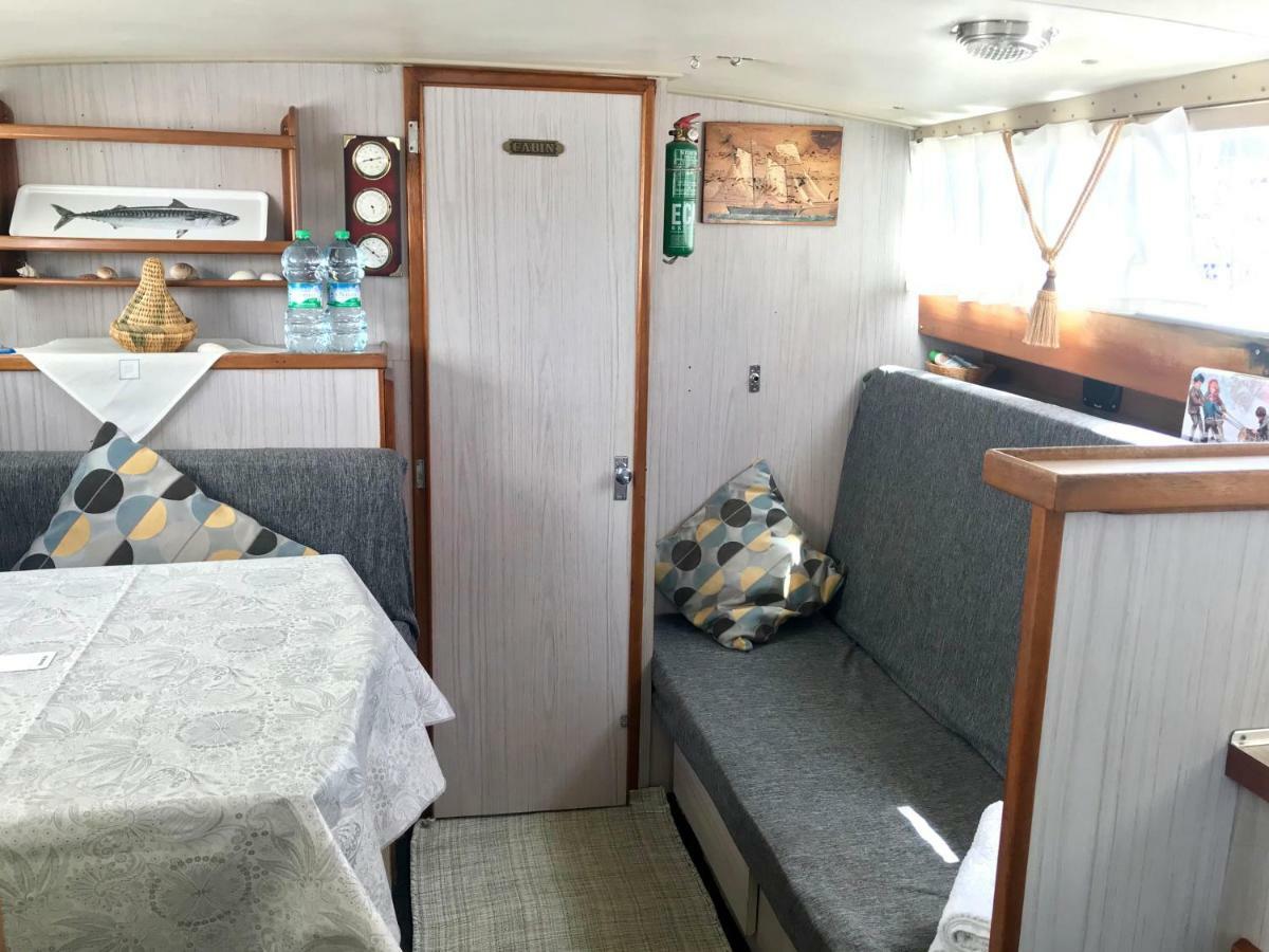 Boat Yacht Barcelona Hotell Sant Adria de Besos Eksteriør bilde