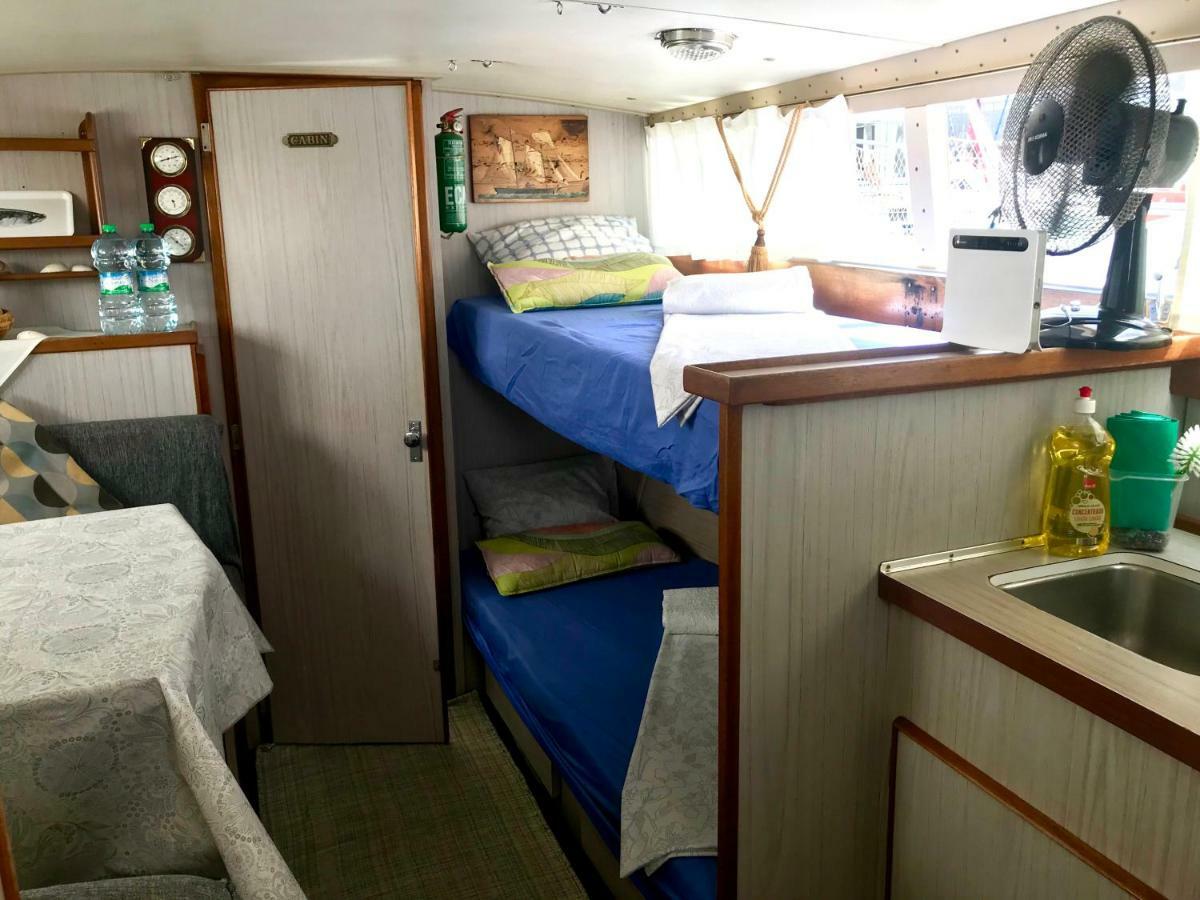 Boat Yacht Barcelona Hotell Sant Adria de Besos Eksteriør bilde